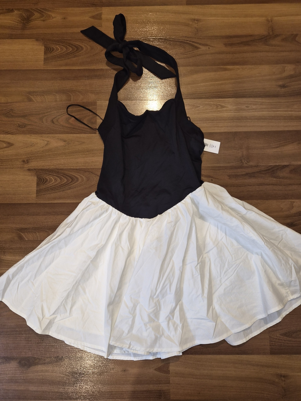 Aritzia Babaton Courtyard Halter Dress